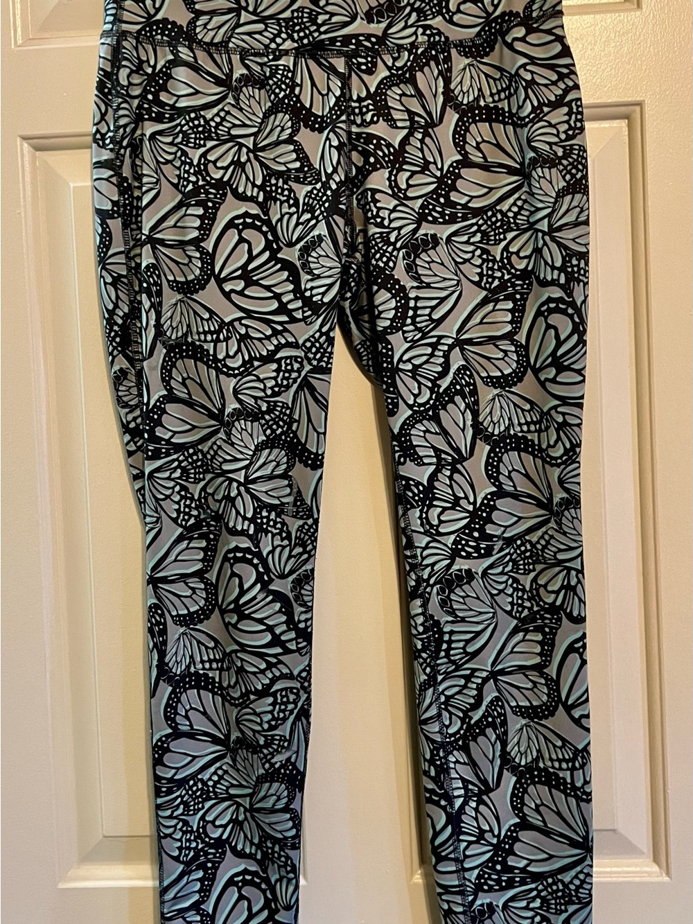 Danskin Now Black & Mint Green Monarch Butterfly Print Leggings - Size M
